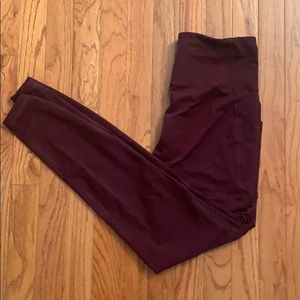 Maroon Workout Leggings (Pockets & Breathability)